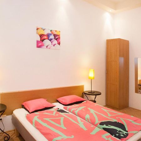 Ferienwohnung Carolyn Apartman In The Old City Budapest Exterior foto