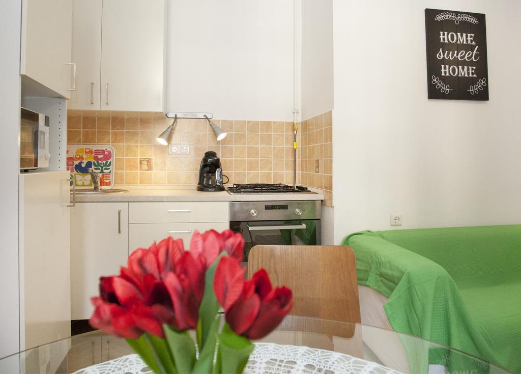 Ferienwohnung Carolyn Apartman In The Old City Budapest Exterior foto