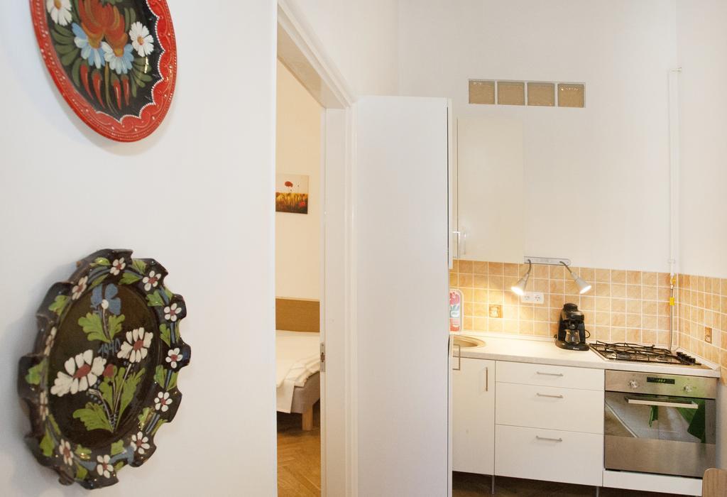 Ferienwohnung Carolyn Apartman In The Old City Budapest Exterior foto