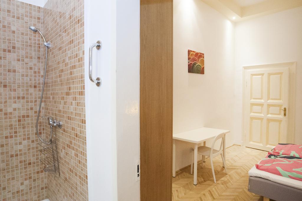 Ferienwohnung Carolyn Apartman In The Old City Budapest Exterior foto